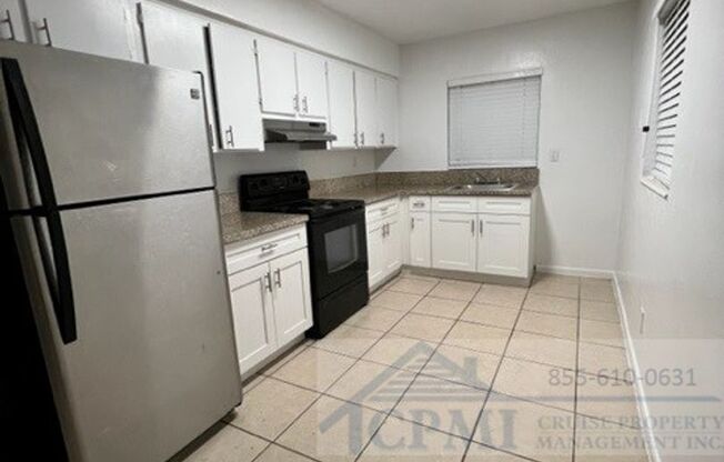 2 beds, 1 bath, 842 sqft, $1,825, Unit 6