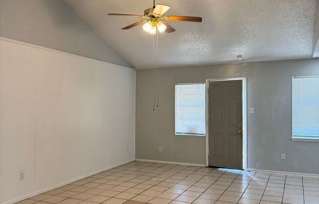 3 beds, 2 baths, $1,600