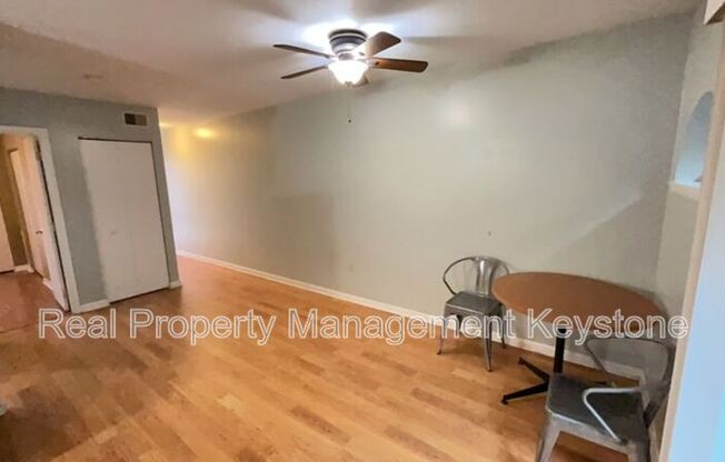 3249 KENNETT SQ