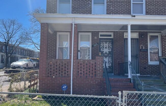 3 beds, 1 bath, $1,300