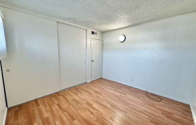 1 bed, 1 bath, $775, Unit #8