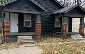 $795 - 1 bed 1 bath with bonus room! - Duplex