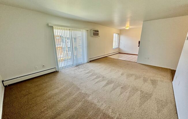 2 beds, 1 bath, 900 sqft, $1,295, Unit 26