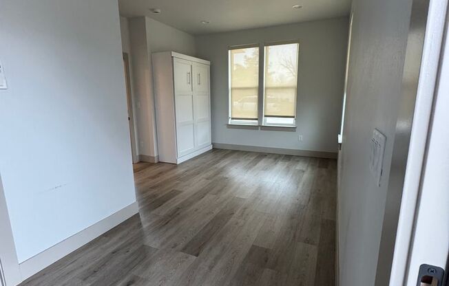 Studio, 1 bath, $1,100, Unit BC 166 A