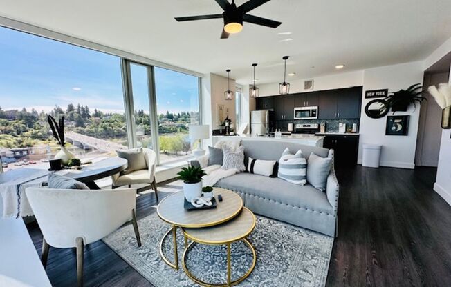 2 beds, 1 bath, 1,047 sqft, $5,150, Unit 410-815