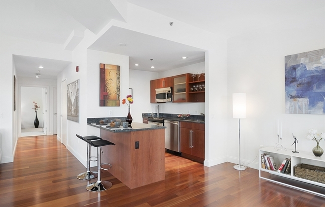 20 2nd St