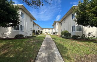 Chevy Chase, 719-729