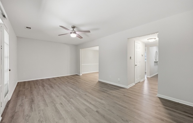 8001 REGENT PARK LN
