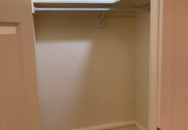 328 W 101 ST