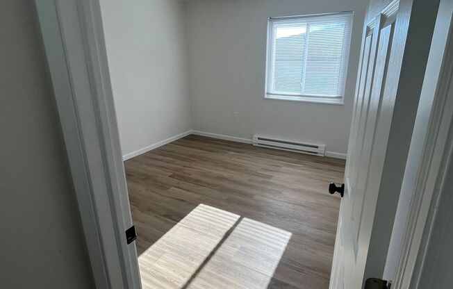 2 beds, 1 bath, 685 sqft, $1,250, Unit 111-211