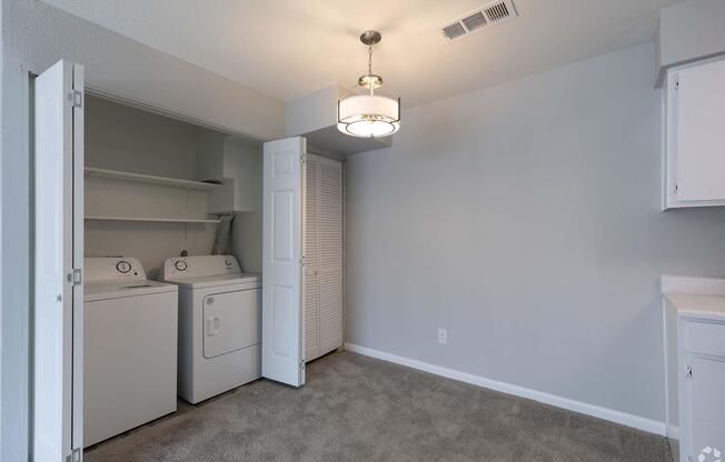 1 bed, 1 bath, 625 sqft, $890
