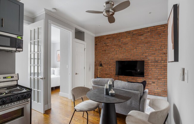 326 E 35th Street