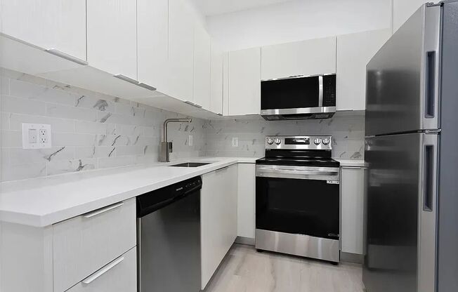 210 East 111 ST QOZ LLC