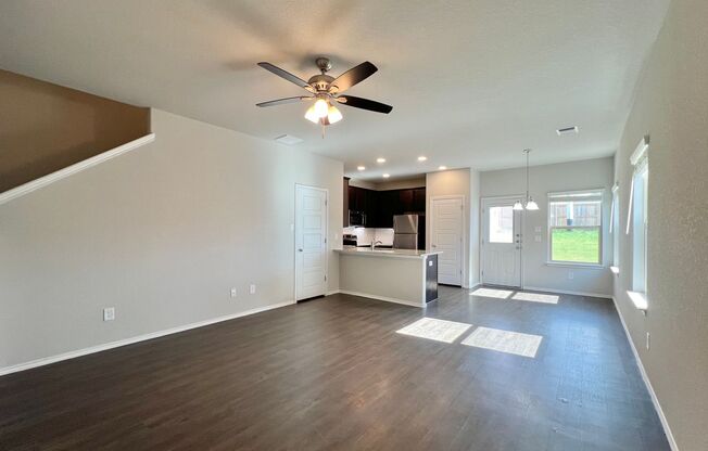 3 beds, 2 baths, $1,475, Unit 9106 Canyon Bend Unit 2