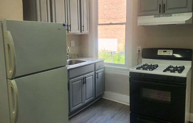 Spacious 3 Bedroom Home In West Baltimore