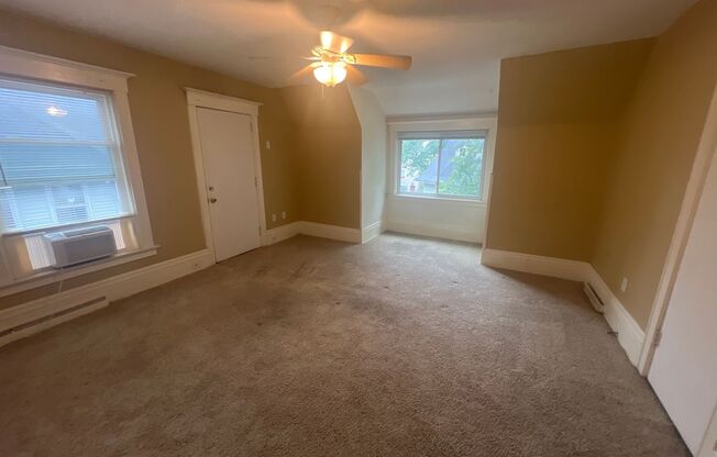 1 bed, 1 bath, 700 sqft, $1,350, Unit #5