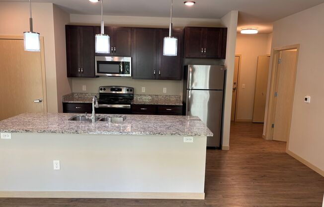 3 beds, 2.5 baths, 1,503 sqft, $2,880, Unit 104-200