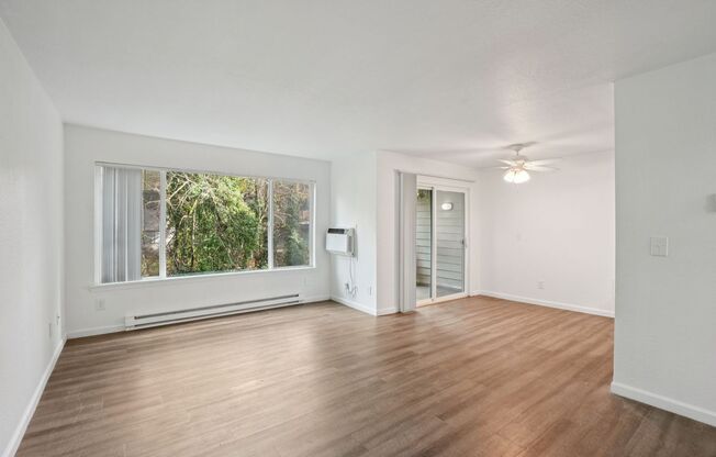 1 bed, 1 bath, 710 sqft, $1,650, Unit 59