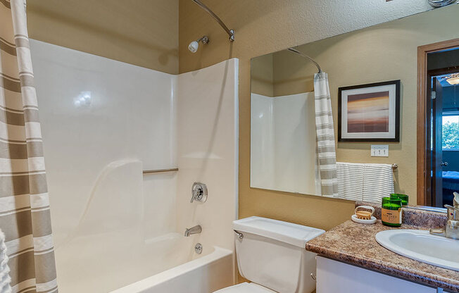 Bathroom With Bathtub at Waterchase Apartments, Michigan