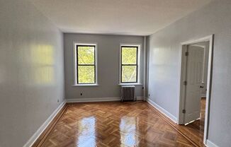 2 beds, 1 bath, $2,000