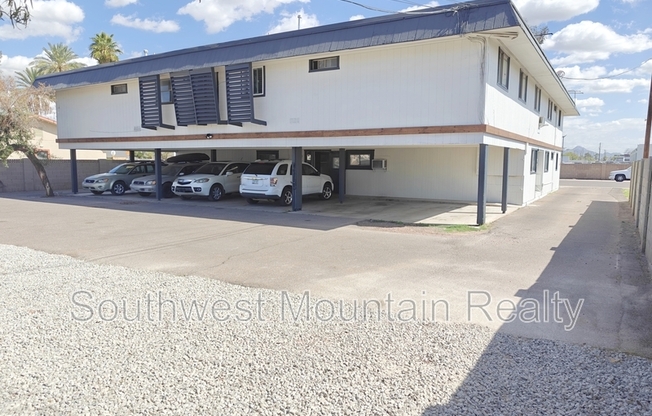 7122 N 48 AVE