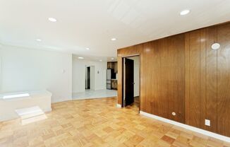 1 bed, 1 bath, 700 sqft, $2,450, Unit 118
