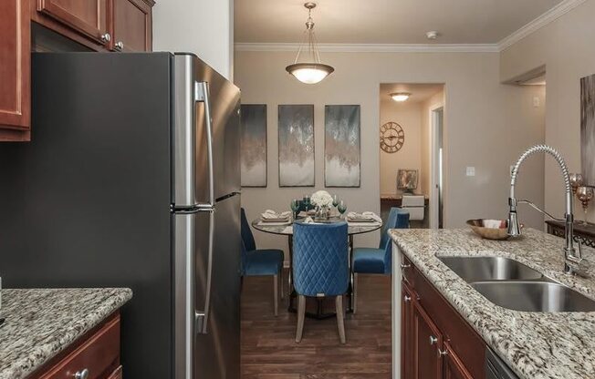 Fitted Montecito Pointe Kitchen in Las Vegas, NV Apartment Rentals for Rent