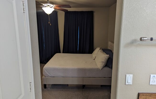 3 beds, 2.5 baths, $2,250, Unit unit 1290