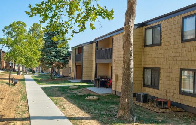 St Louis Apartments with Patio/balconies