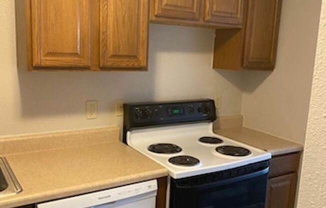 Studio, 1 bath, 520 sqft, $560, Unit 2604-101