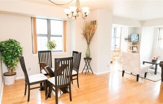 2 beds, 2 baths, 1,013 sqft, $4,750, Unit 404