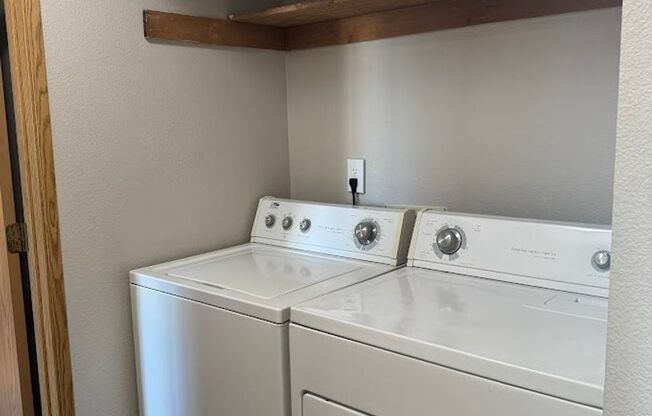 2 beds, 2 baths, 1,070 sqft, $1,625, Unit 12-204