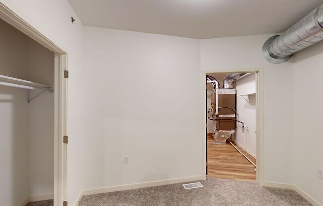 2 beds, 2 baths, 1,299 sqft, $1,650, Unit 7950-2203