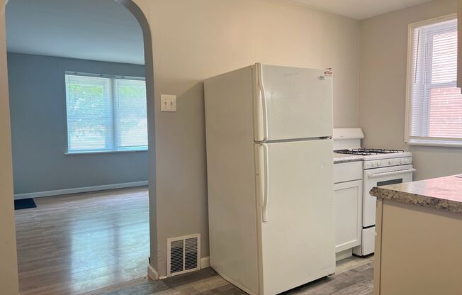 1 bed, 1 bath, 650 sqft, $725