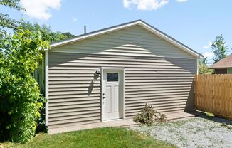 478 THOMPKINS LN