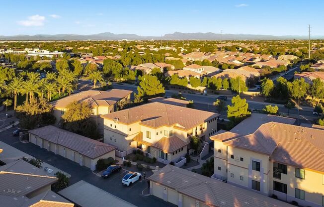 2 beds, 2 baths, $1,595