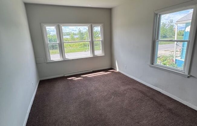 2433 Wayne Trace