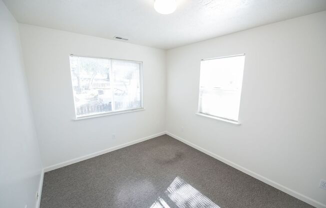 2 beds, 1 bath, $1,749, Unit 5