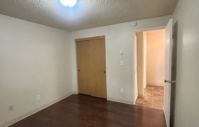 1 bed, 1 bath, 576 sqft, $1,195, Unit 14
