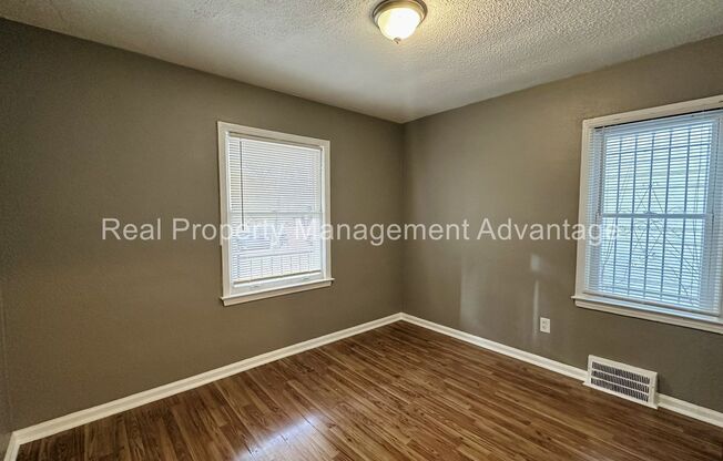 2 beds, 1.5 baths, $1,195