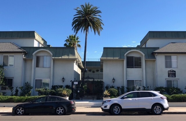 Versailles Apts.