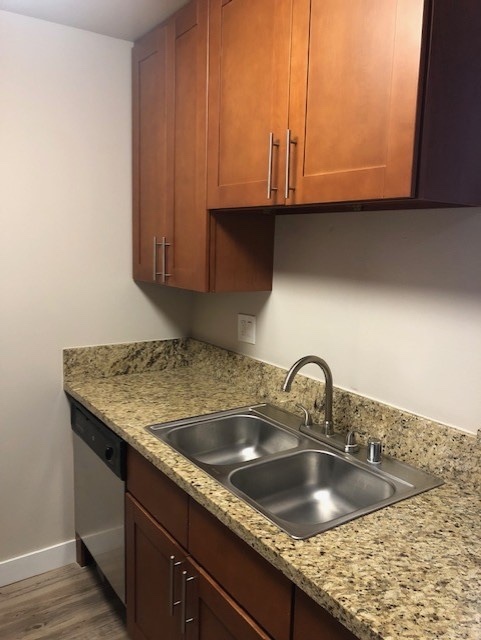 1 bed, 1 bath, $2,195, Unit 48