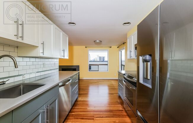 Spectacular Top Floor Condo with Stunning Views in Queen Anne