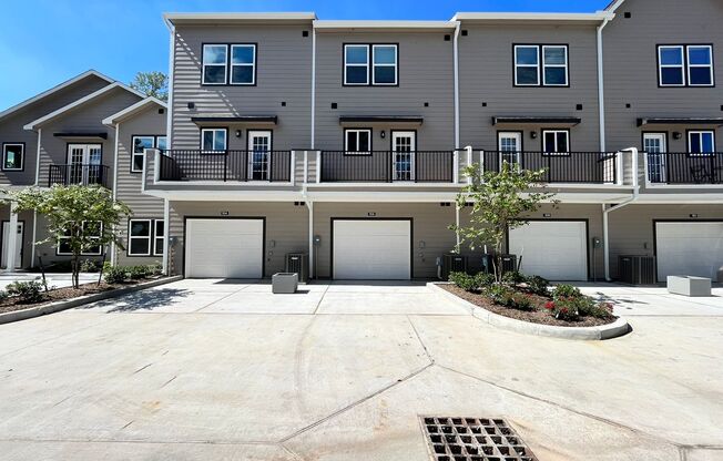 BRAND NEW! 3-story townhouse 3 bedroom, 2.5 baths!! Move in ready!!