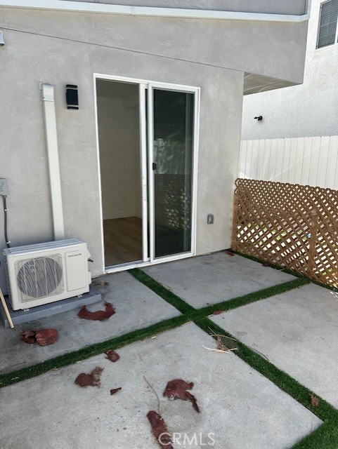 1 bed, 1 bath, 1,000 sqft, $2,100