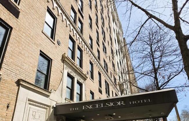 1 bed, 1 bath, $5,500, Unit 10I