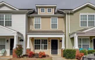 Beautiful Town Home Across From Tennova and Minutes to I-24 With Hardwood Flooring