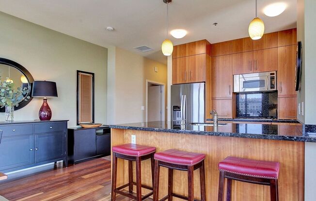 1 bed, 1.5 baths, $2,595