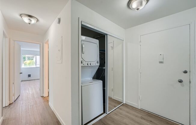 1 bed, 1 bath, 700 sqft, $1,695, Unit Unit 315