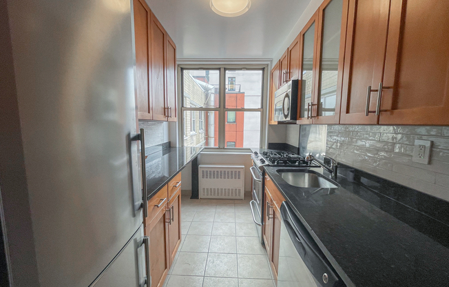 1 bed, 1 bath, $5,795, Unit 17A